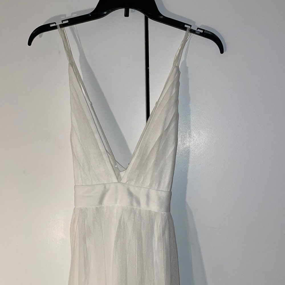 COPY - Windsor (NWT) white maxi dress for women. Size M.
